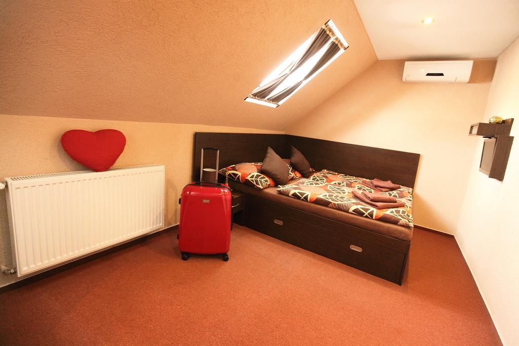 Penzion Skorpion Senec Room photo